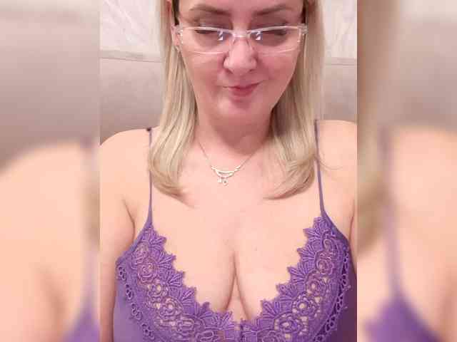 SexiestJess45 webcam