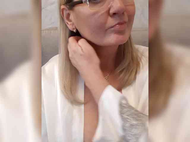SexiestJess45 webcam