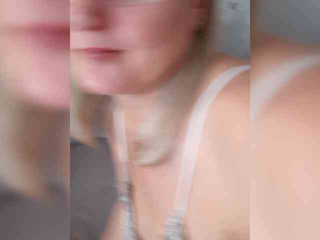 SexiestJess45 live female cam on bongacams
