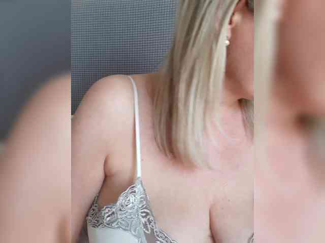 SexiestJess45 webcam