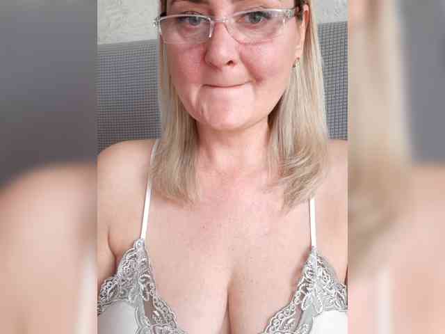 Model: SexiestJess45