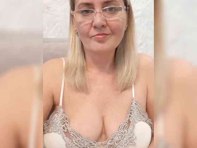 SexiestJess45 webcam