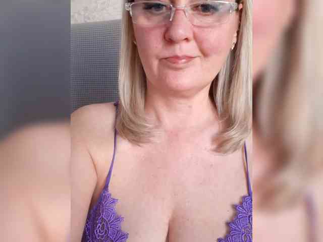 SexiestJess45 webcam