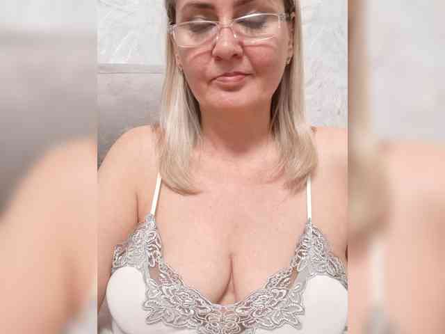 SexiestJess45 webcam