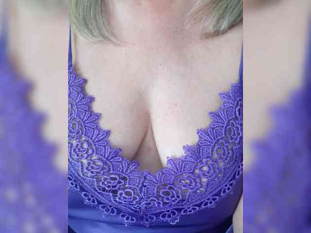 SexiestJess45 webcam