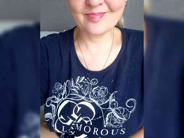 Модель: SexiestJess45