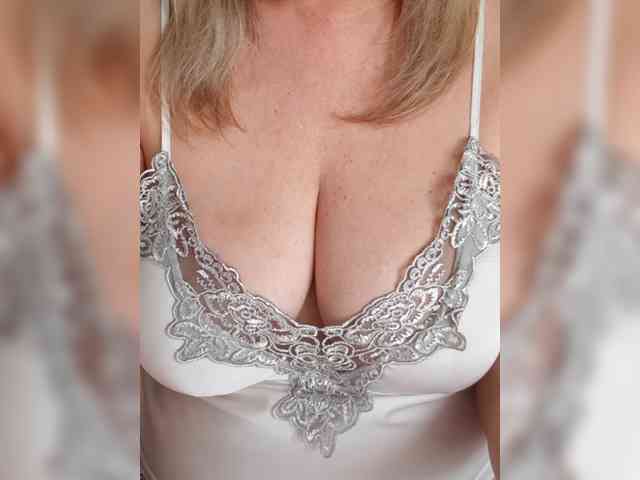 SexiestJess45
