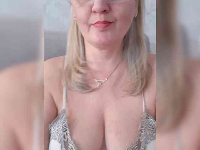 SexiestJess45
