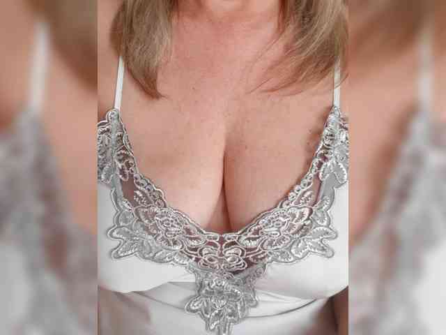 SexiestJess45 webcam