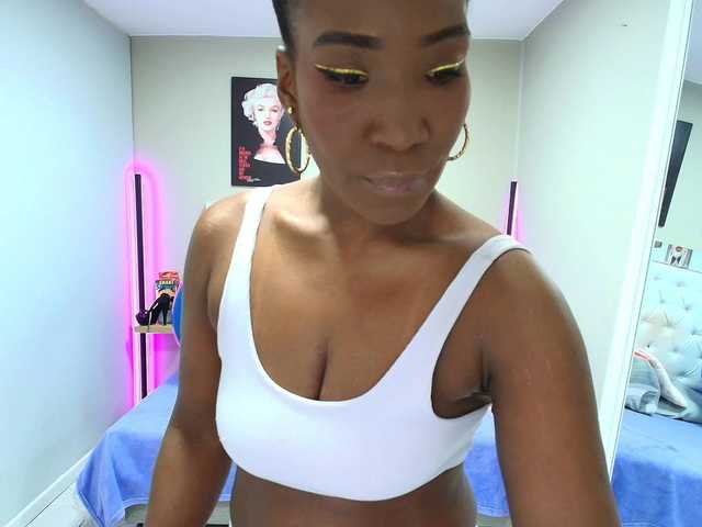 Kimmturner live cam on BongaCams