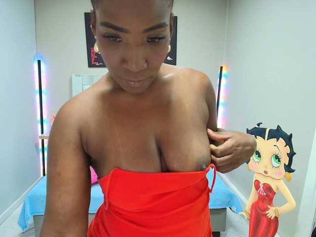 Kimmturner live cam on BongaCams