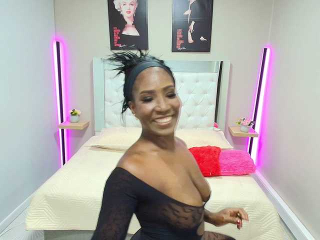 Kimmturner live cam on BongaCams