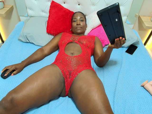 Kimmturner live cam on BongaCams