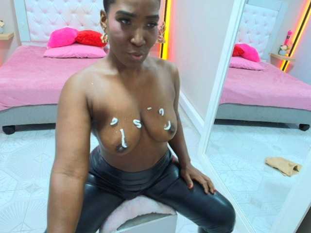 Kimmturner live cam preview