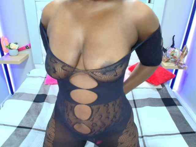 Model: Kimmturner