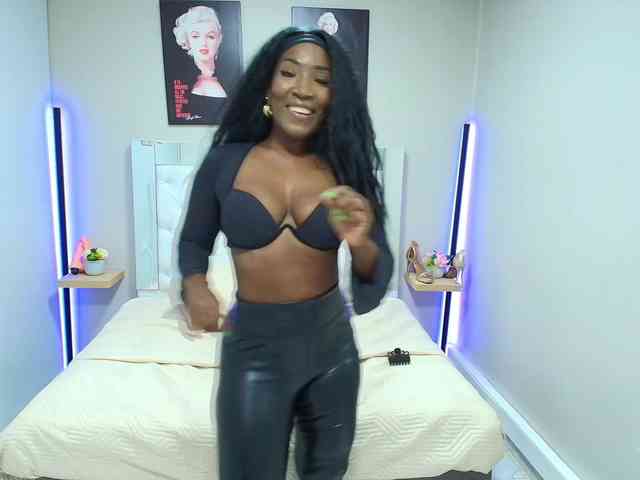 Model: Kimmturner