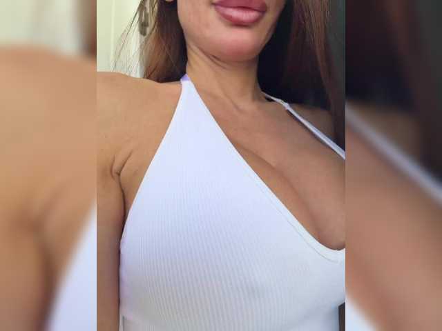 OrgazMia's BongaCams profile