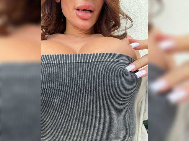 OrgazMia live cam and statistics on UnifiedCams