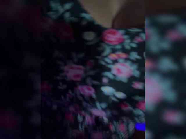 OrgazMia webcam