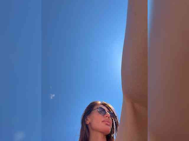 OrgazMia webcam