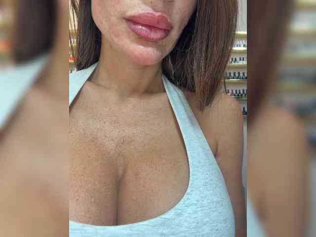 OrgazMia webcam