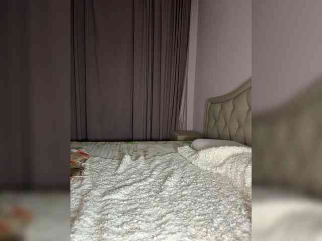 OrgazMia webcam