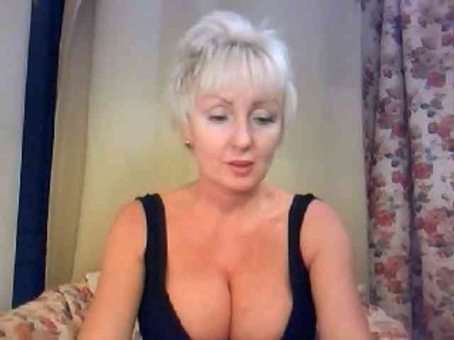 WetLipsPusi-69 webcam