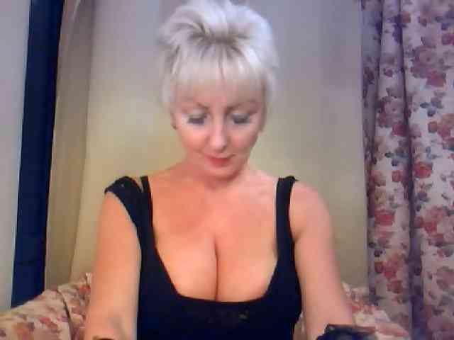 WetLipsPusi-69 webcam
