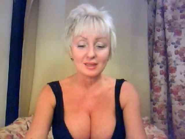WetLipsPusi-69 webcam