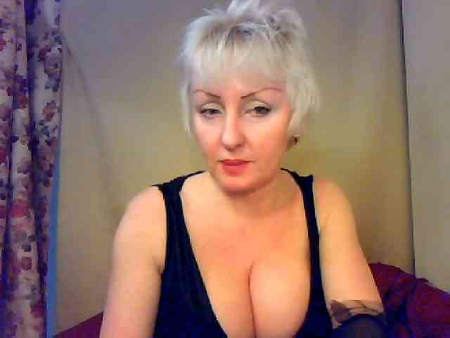 WetLipsPusi-69 webcam