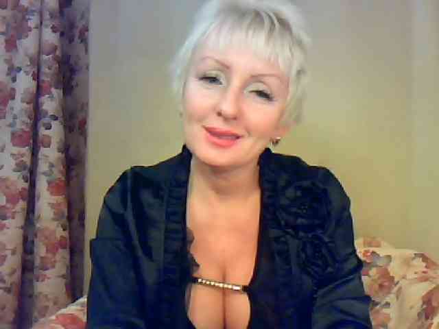 Modella: WetLipsPusi-69