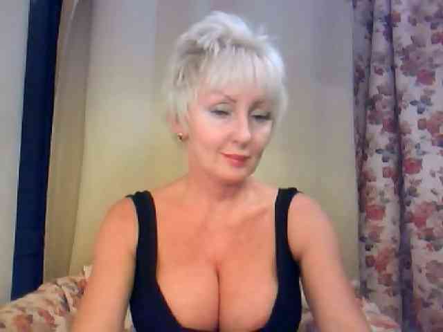 WetLipsPusi-69 webcam