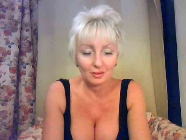 Model: WetLipsPusi-69