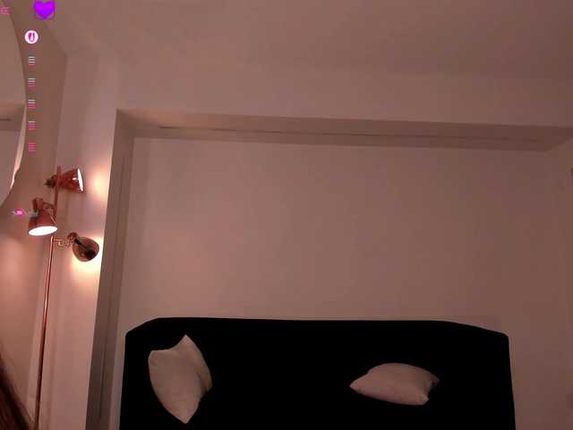 MaryLewis live webcam show