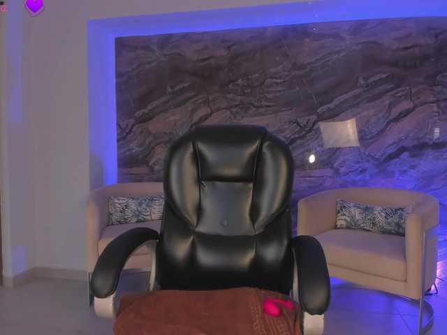 MaryLewis live cam on BongaCams