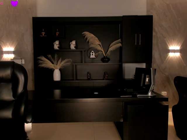 MaryLewis live cam on BongaCams