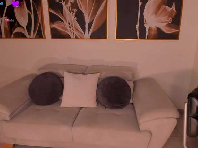 MaryLewis live cam on BongaCams
