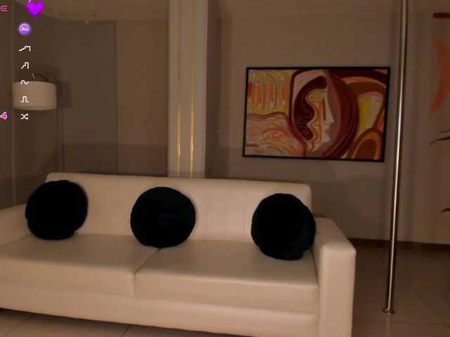 MaryLewis live cam on BongaCams
