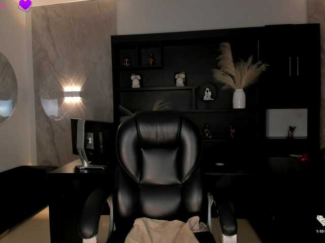 MaryLewis live cam preview