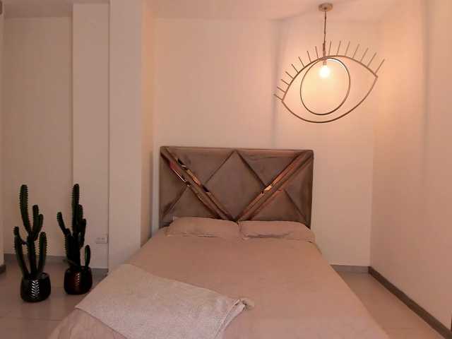 MaryLewis live cam on BongaCams