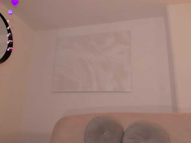 MaryLewis live cam