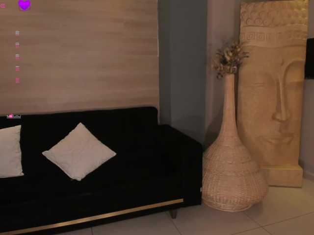 MaryLewis live webcam show