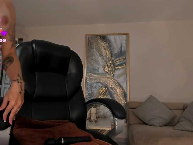 MaryLewis live cam on BongaCams