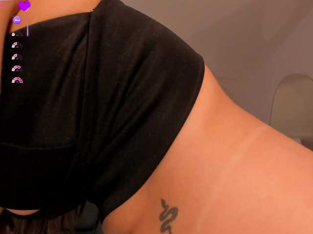 MaryLewis live cam on BongaCams