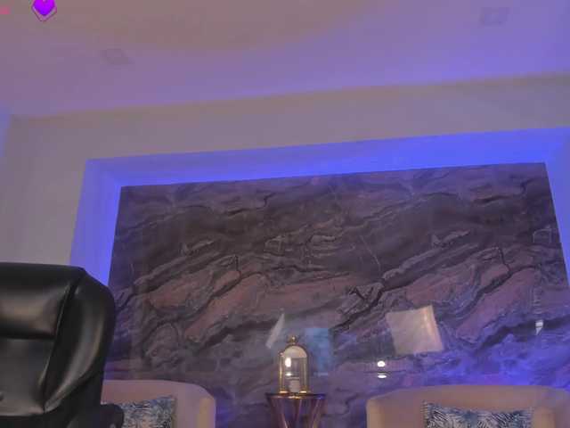 MaryLewis live cam on BongaCams