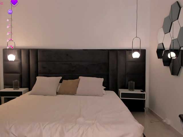 MaryLewis's BongaCams show and profile