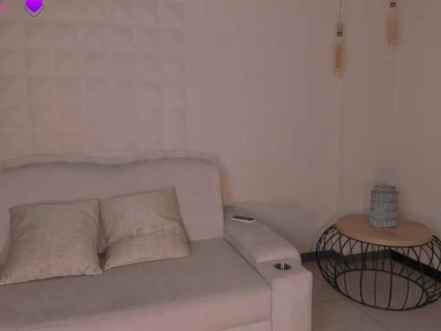 MaryLewis live cam on BongaCams