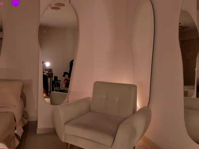 MaryLewis live cam on BongaCams