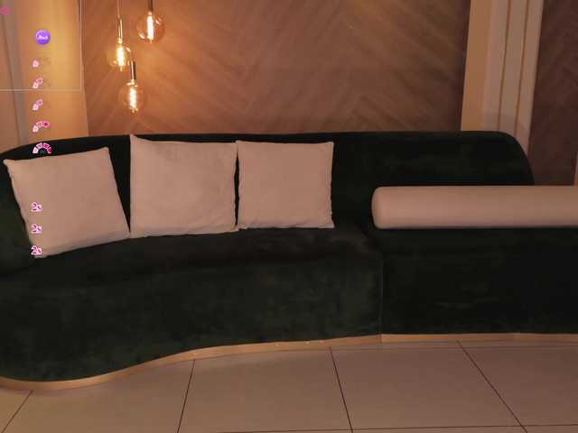 MaryLewis live cam on BongaCams