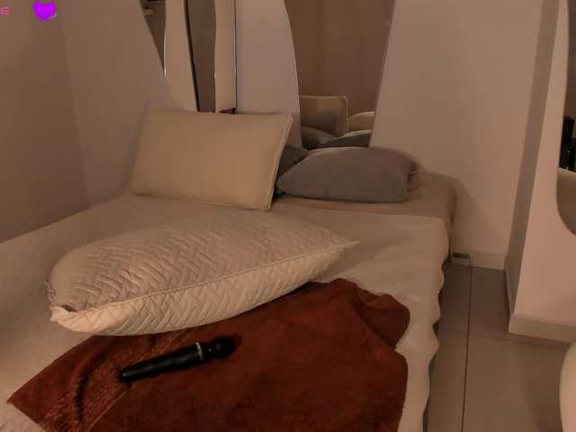 MaryLewis live cam on BongaCams